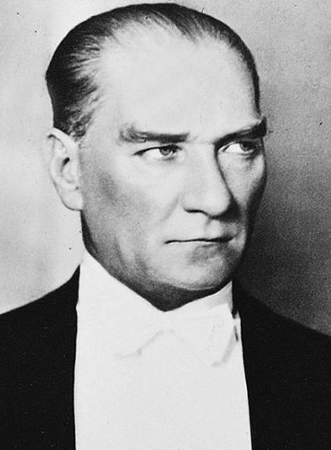 Portrait von Mustafa Kemal Atatürk